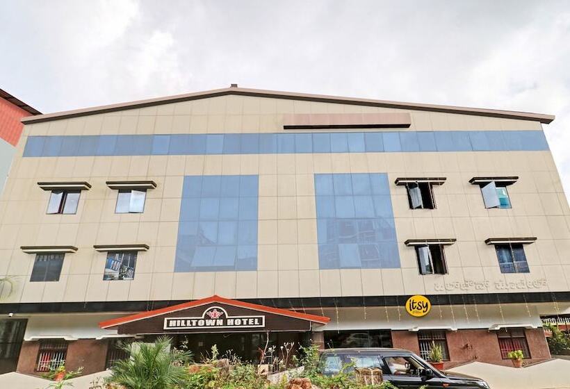 Itsy Hotels Hill Town, 500 Mtrs From Madikeri Fort