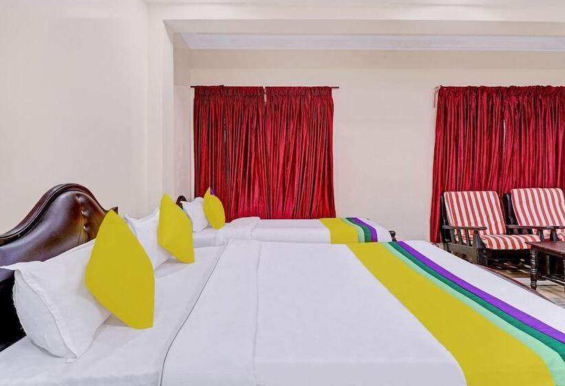Itsy Hotels Hill Town, 500 Mtrs From Madikeri Fort
