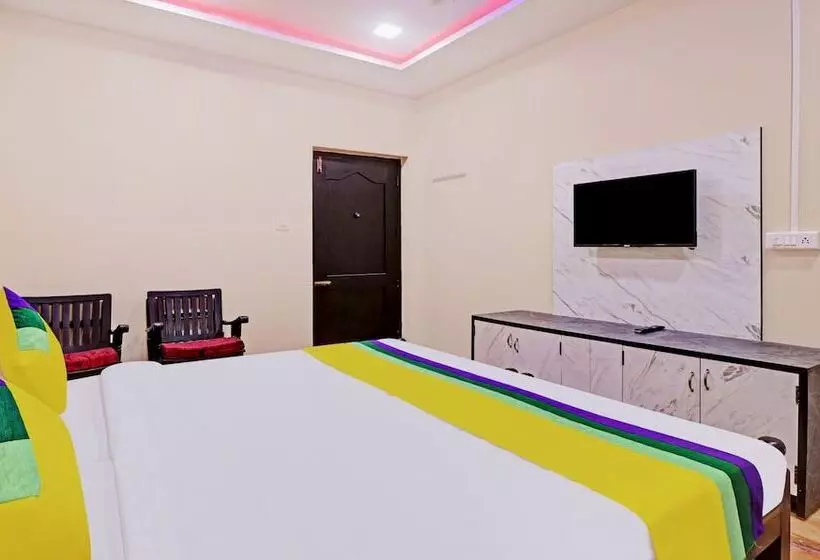 Itsy Hotels Hill Town, 500 Mtrs From Madikeri Fort