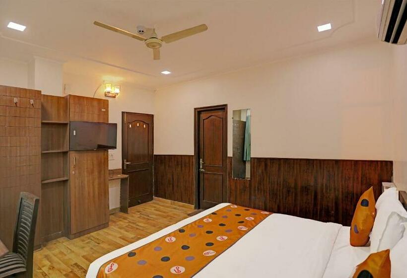 Отель Grand Tushar Ghaziabad Railway Station