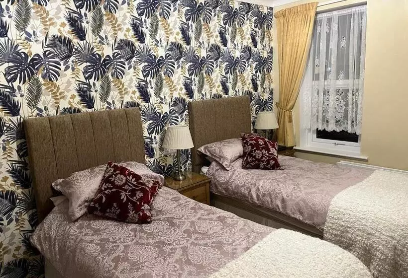 Bed and Breakfast Amberlea Guest House