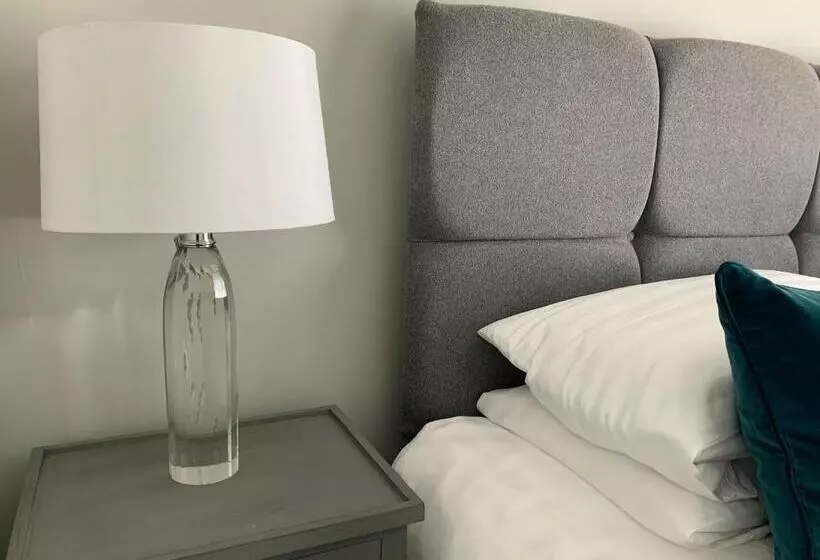 Bed and Breakfast Badgemore Park