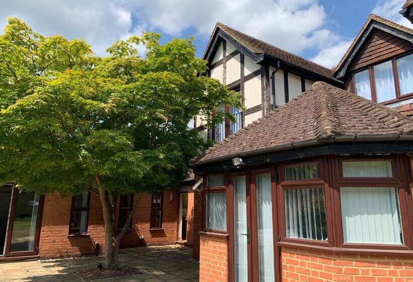 住宿加早餐  Badgemore Park