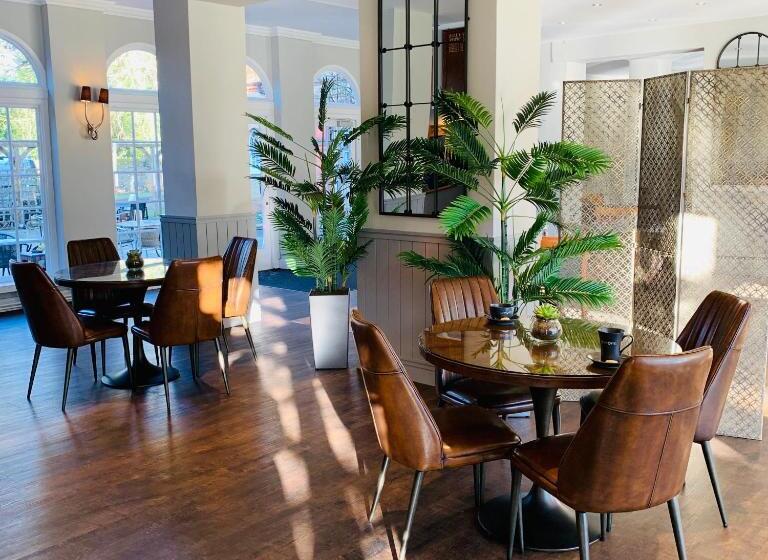 住宿加早餐  Badgemore Park