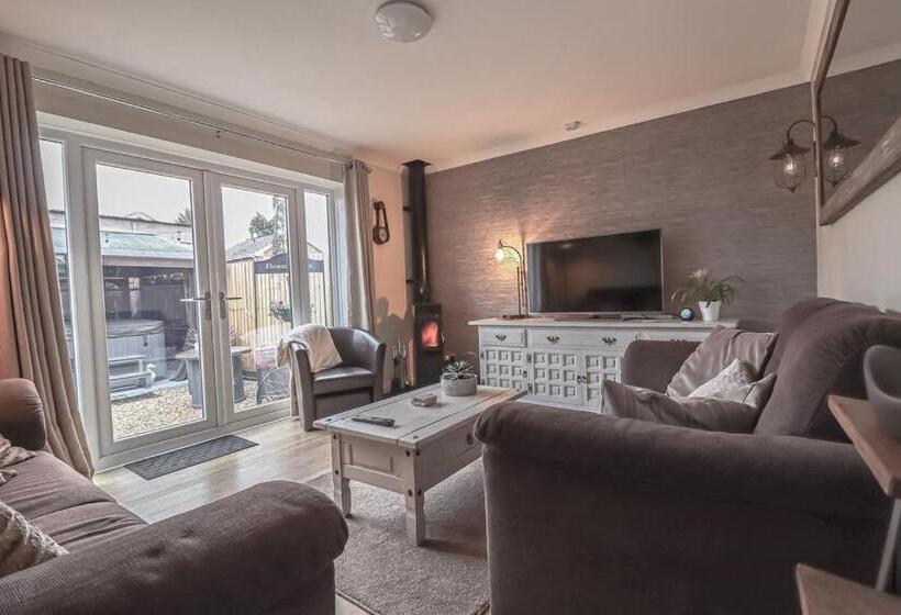 مبيت وإفطار Little Lodge