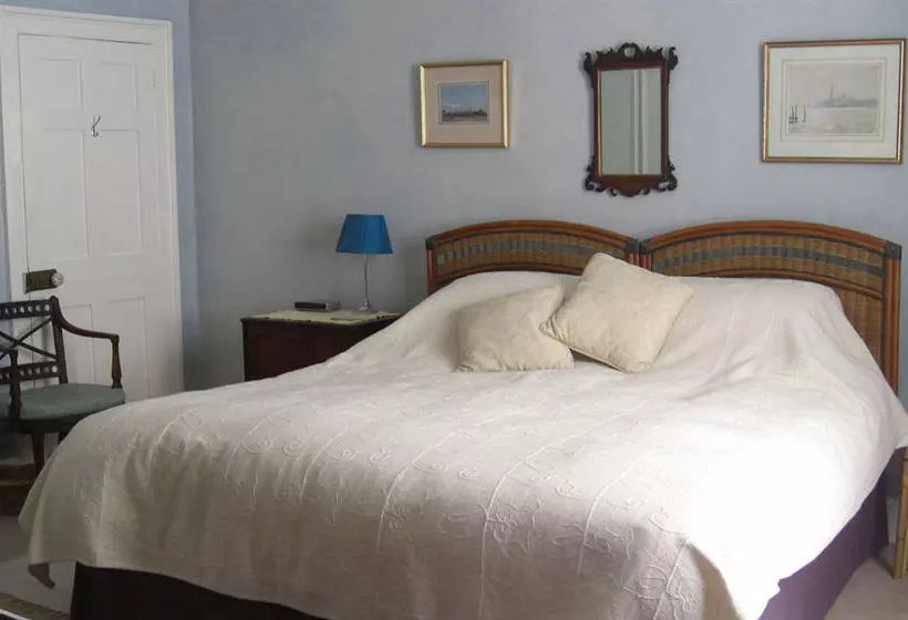 Bed and Breakfast Stowting Hill House