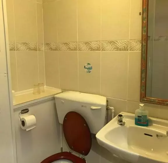 Bed and Breakfast The Acorn Lodge