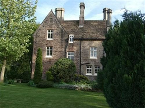 Bed and Breakfast Trimnells House