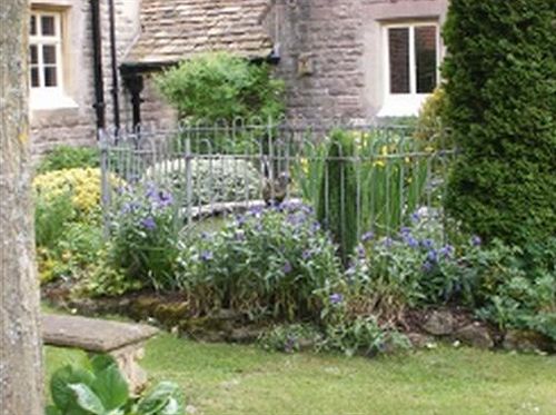 Bed and Breakfast Trimnells House