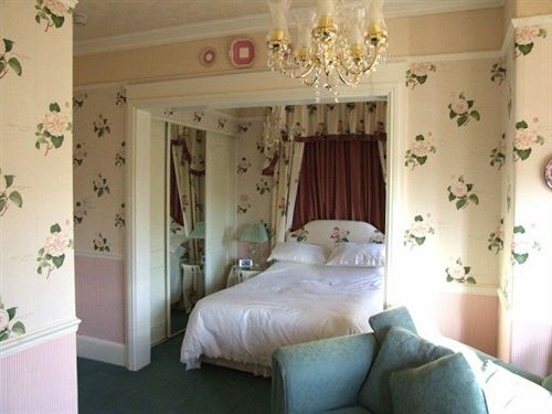 ベッドアンドブレックファースト Whitefriars