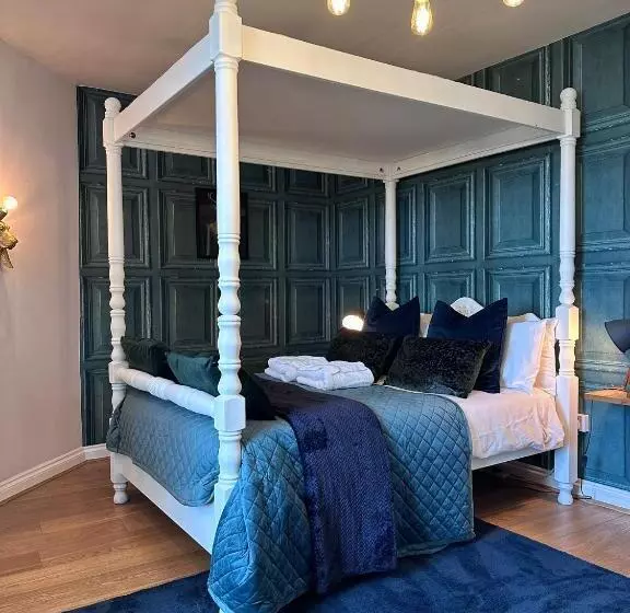 호텔 Castle At Edgehill