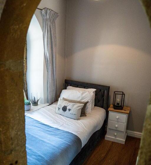 酒店 Castle At Edgehill