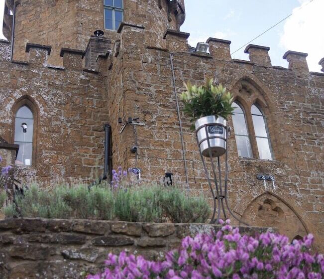 酒店 Castle At Edgehill