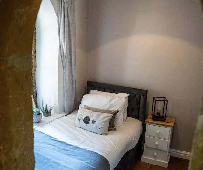 호텔 Castle At Edgehill