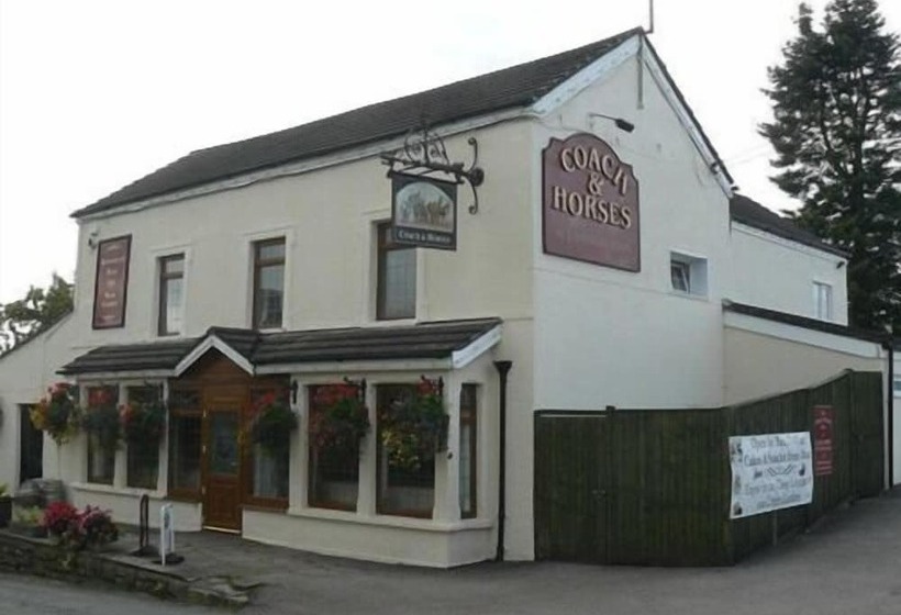 호텔 The Coach & Horses Inn