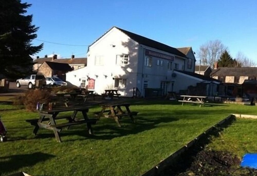 호텔 The Coach & Horses Inn