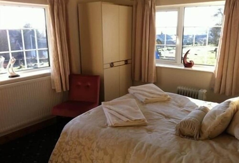 호텔 The Coach & Horses Inn