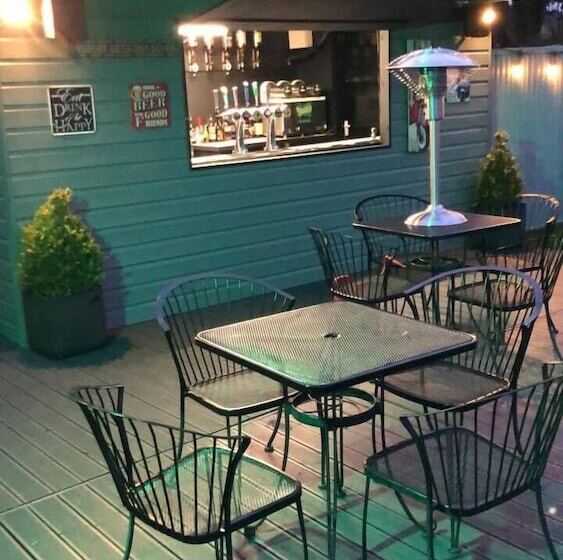 فندق The Holroyd Arms