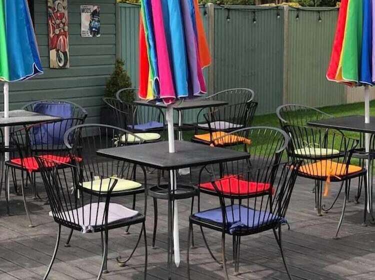 فندق The Holroyd Arms