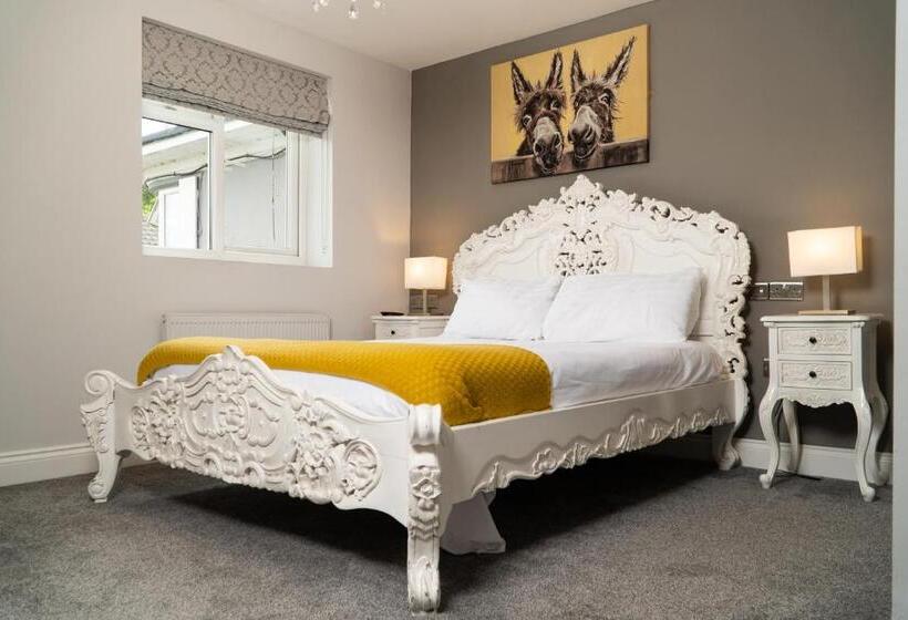 Отель The Lambton Worm