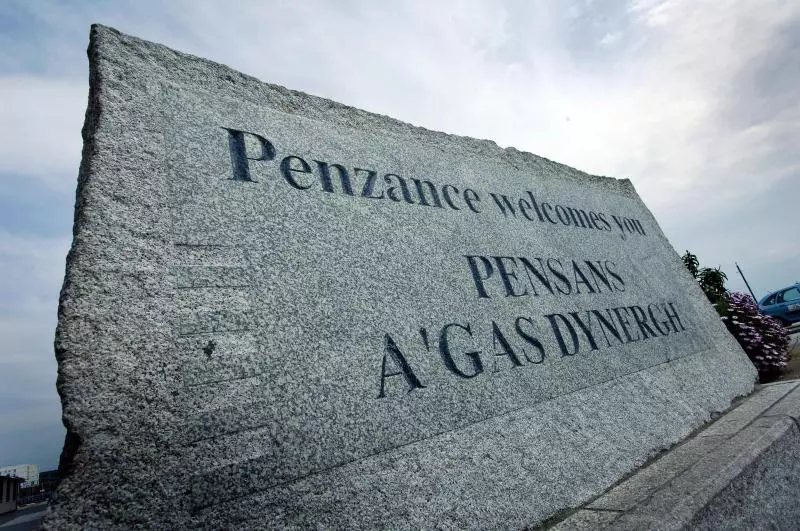 בית מלון כפרי The Longboat Inn