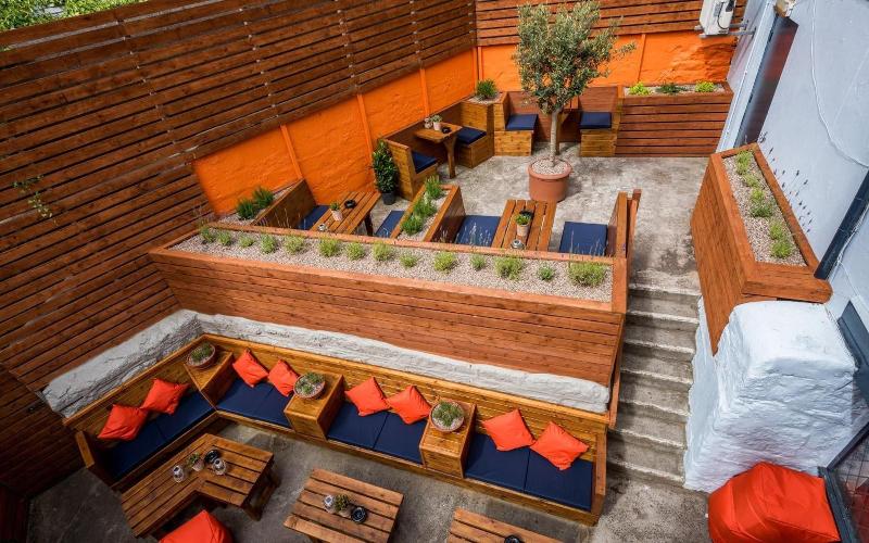 酒店 The Longboat Inn