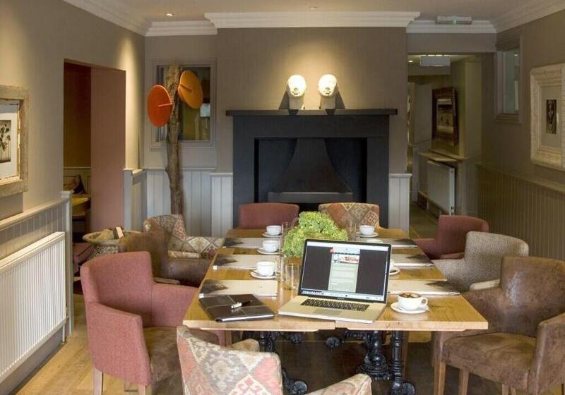 فندق The Percy Arms