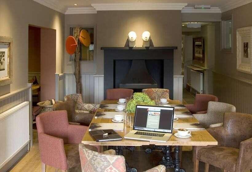 فندق The Percy Arms