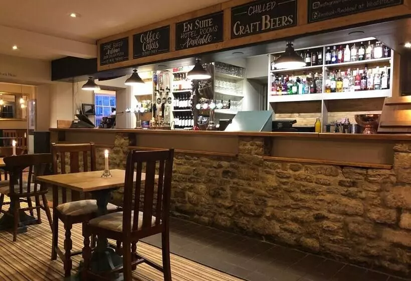 هتل The Punchbowl Inn