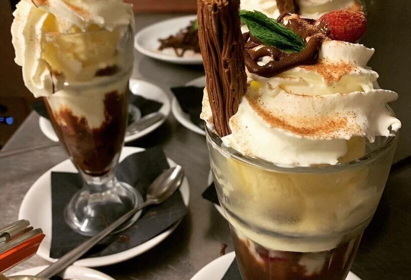 ホテル The Punchbowl Inn