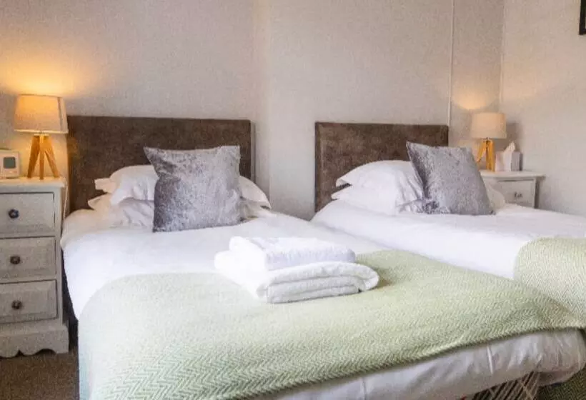 فندق The Sun Inn At Hook Norton