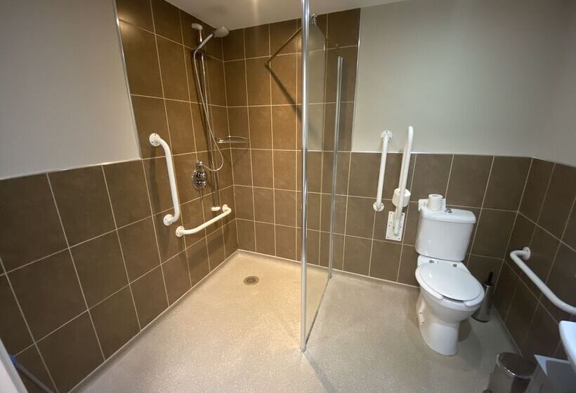 ホテル The Three Horseshoes