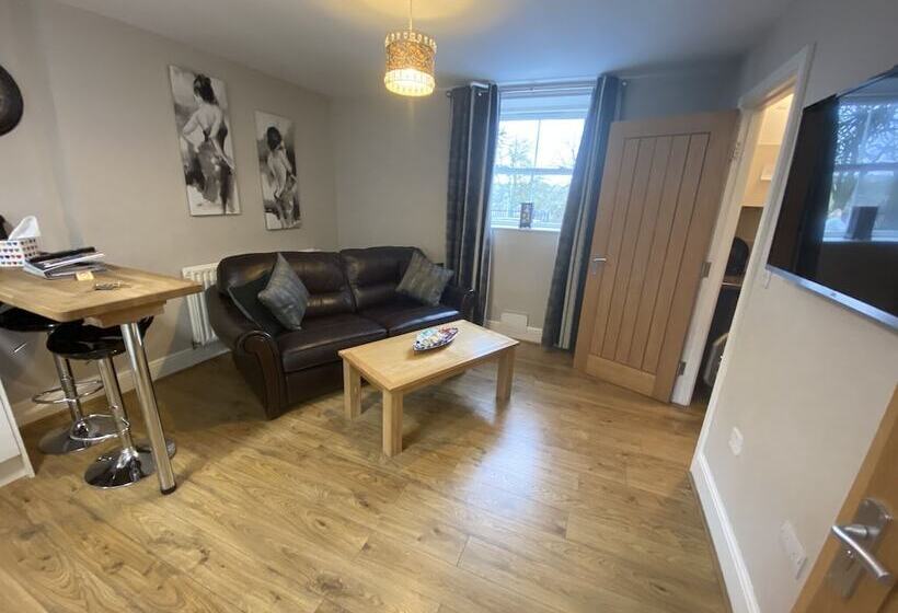 ホテル The Three Horseshoes