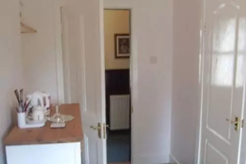 Отель The Village Inn