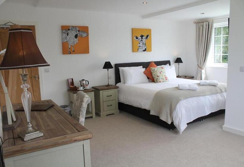 ホテル Three Horseshoes Country Inn