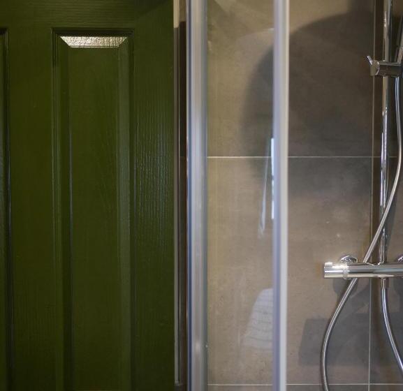 فندق Waggon And Horses, Eaton, Congleton