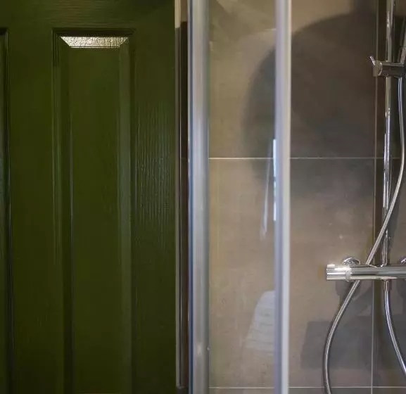 هتل Waggon And Horses, Eaton, Congleton