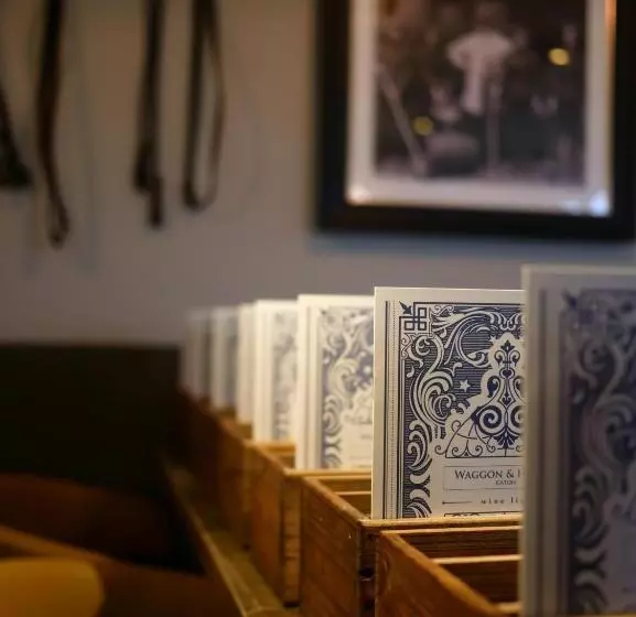 هتل Waggon And Horses, Eaton, Congleton