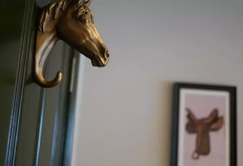 هتل Waggon And Horses, Eaton, Congleton