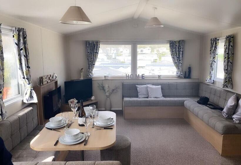 בית מלון כפרי Pool Garden 2br Parking Wifi Sleeps6