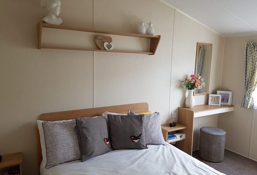 בית מלון כפרי Pool Garden 2br Parking Wifi Sleeps6