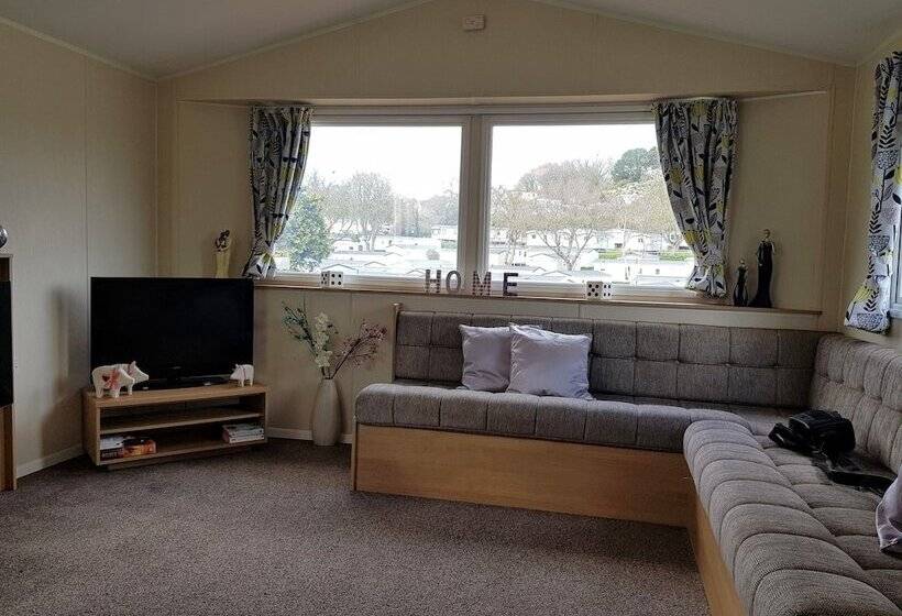 בית מלון כפרי Pool Garden 2br Parking Wifi Sleeps6