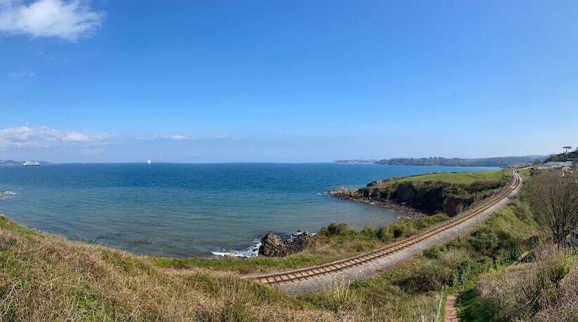 בית מלון כפרי Pool Garden 2br Parking Wifi Sleeps6