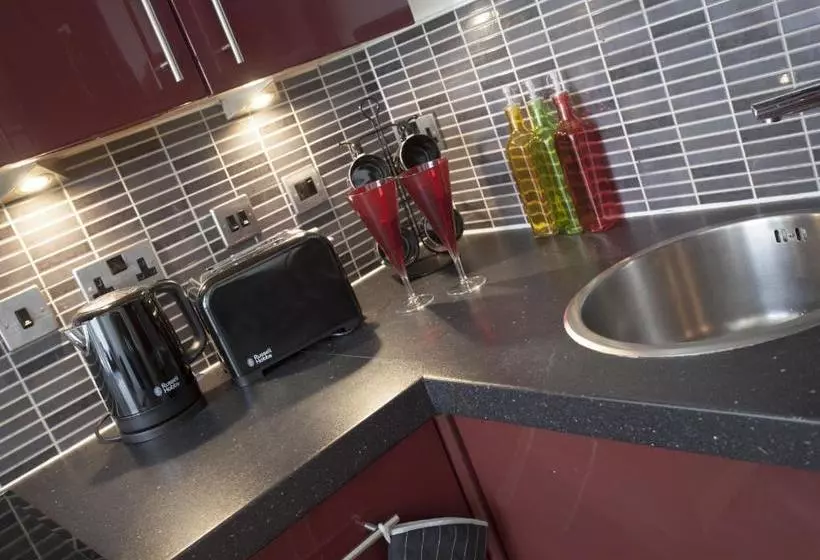 Lux Aparts Huddersfield Central