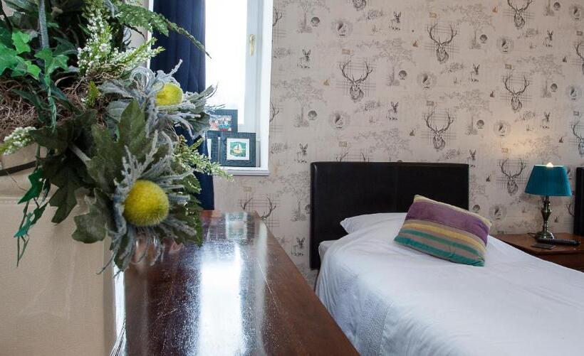 פנסיון Bank Guest House