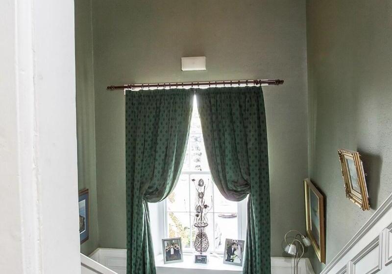 פנסיון Bank Guest House