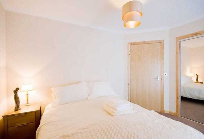 פנסיון Bank Guest House