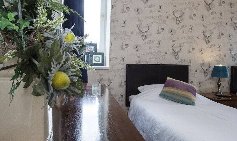 פנסיון Bank Guest House