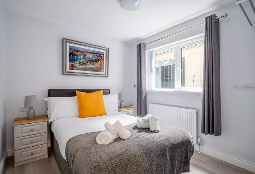 پانسیون Chamberlain House