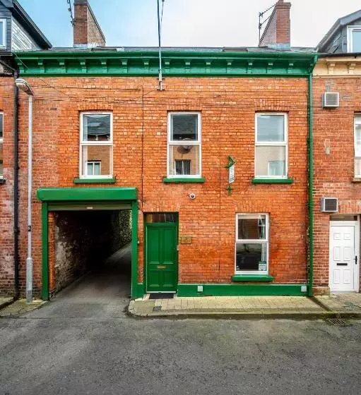 پانسیون Chamberlain House